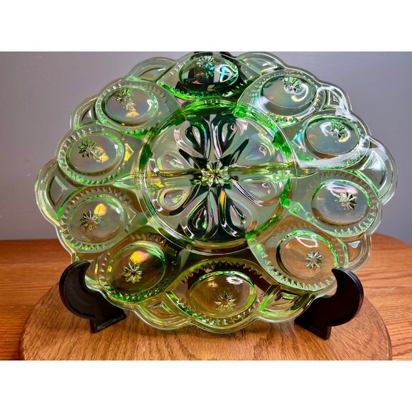 LE Smith Moon and Star Mint Green Carnival Glass Deviled Egg Plate - Picture 9 of 16